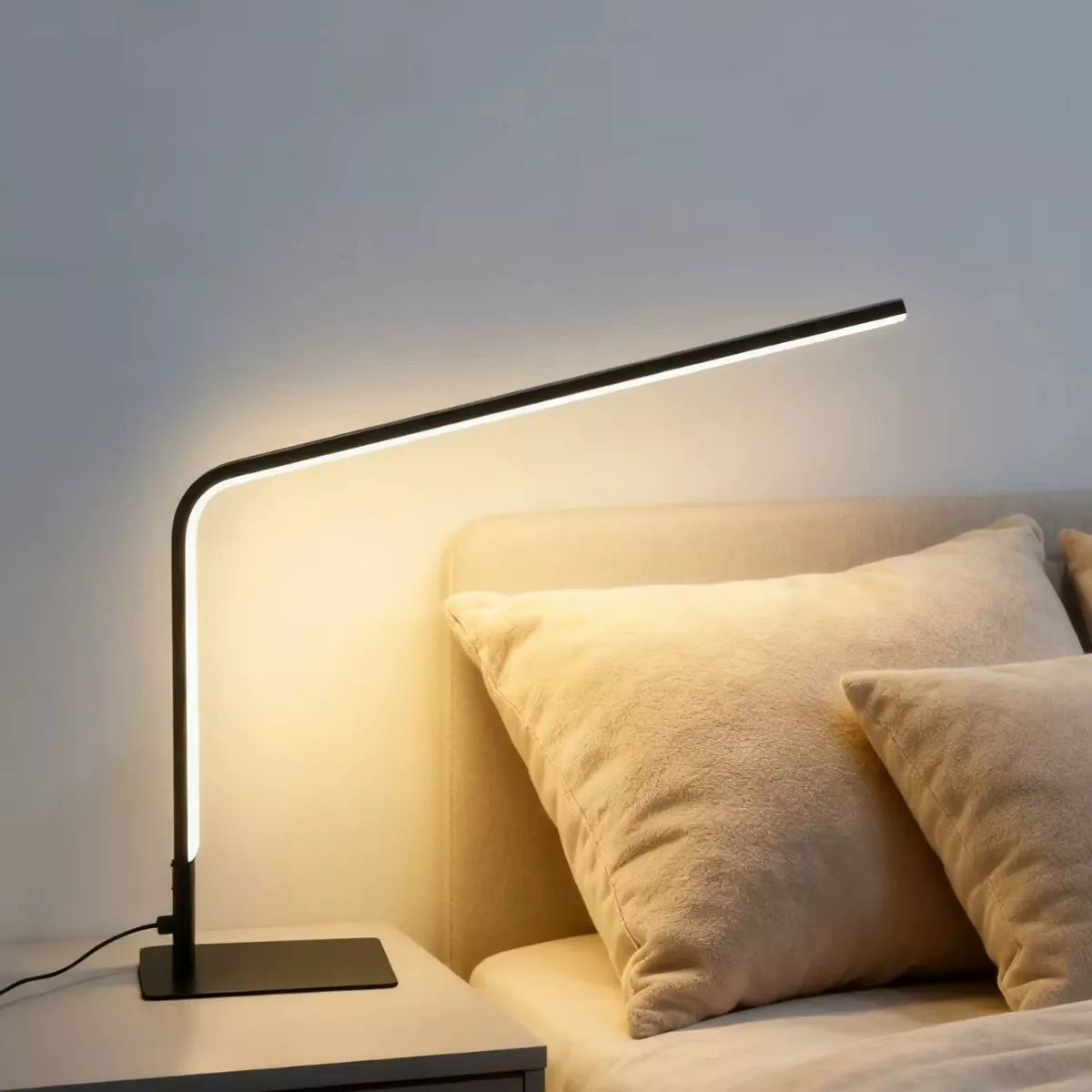 Lampe de chevet design minimaliste LED