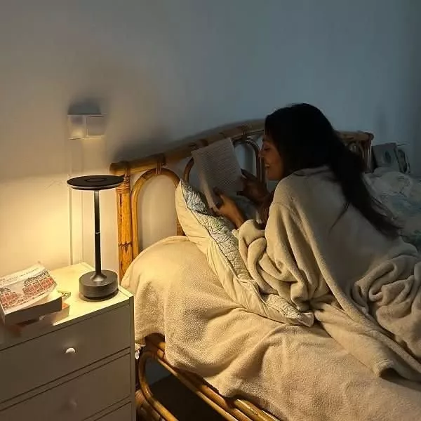 Lampe de chevet tactile télescopique hauteur réglable